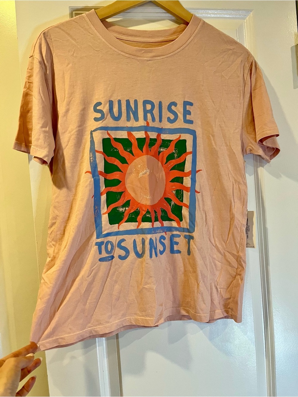 NWT Z Supply Sunrise to Sunset Peach Graphic Boyfriend Tee - small
